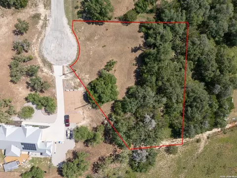 105 William Tobin, Blanco, TX 78606