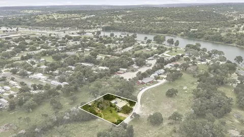 View/Area - 139 Eickenroht Rd, Ingram, TX 78025 photo 1 of 6