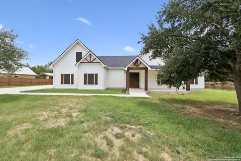 Exterior - 177 E Short Meadow Dr, Lytle, TX 78052 photo 2 of 12