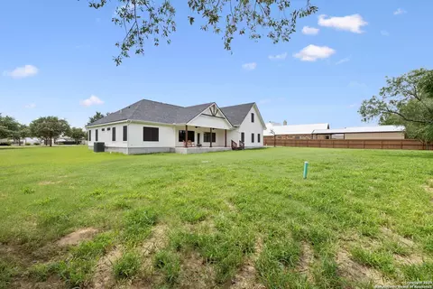 Exterior - 177 E Short Meadow Dr, Lytle, TX 78052 photo 11 of 12