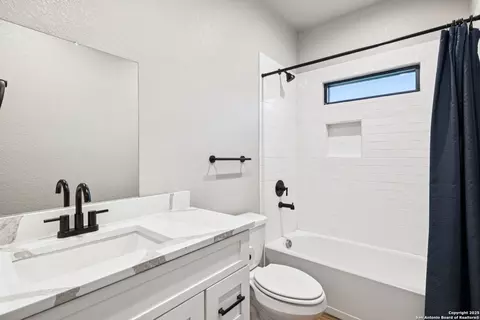 Bath - 177 E Short Meadow Dr, Lytle, TX 78052 photo 8 of 10
