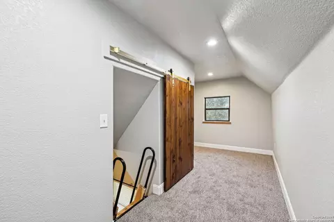 Entry Way - 177 E Short Meadow Dr, Lytle, TX 78052 photo 4 of 5