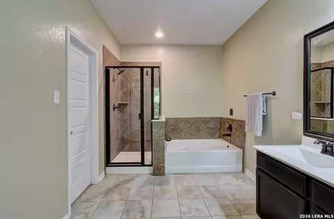 Bath - 11211 Hill Top Loop, Helotes, TX 78023 photo 1 of 3