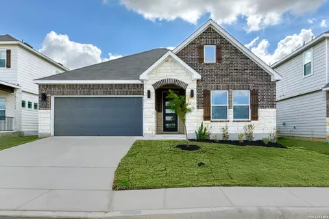222 Brood Dr, Adkins, TX 78101