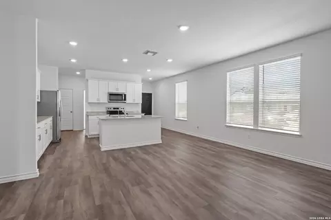 Living - 1143 Punta Mita St, Converse, TX 78109 photo 4 of 7