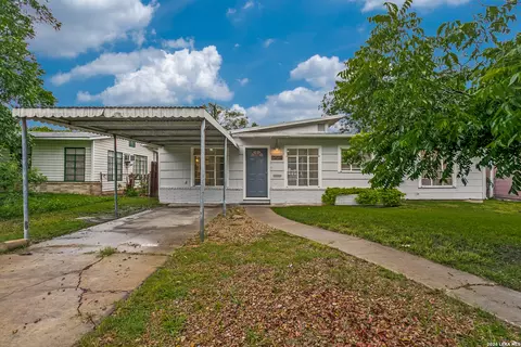 707 Sumner Dr, San Antonio, TX 78209