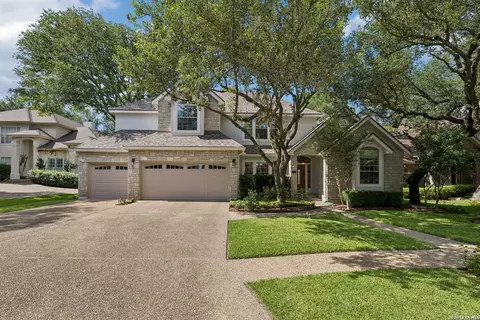 2215 Blackoak Bnd, San Antonio, TX 78248