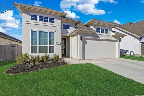 1956 Creekview, Seguin, TX 78155