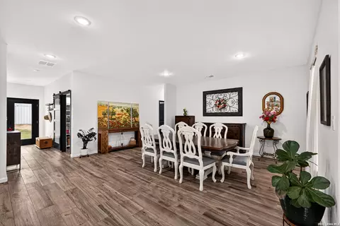 Entry Way - 965 County Road 7611, Devine, TX 78016 photo 2 of 2