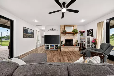 Other - 965 County Road 7611, Devine, TX 78016 photo 4 of 17