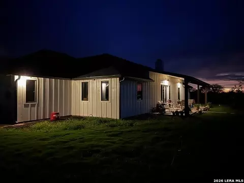 Exterior - 965 County Road 7611, Devine, TX 78016 photo 8 of 8