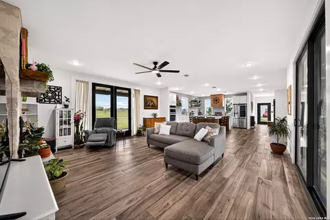 Living - 965 County Road 7611, Devine, TX 78016 photo 1 of 1