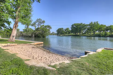 1116 River Rock, New Braunfels, TX 78130