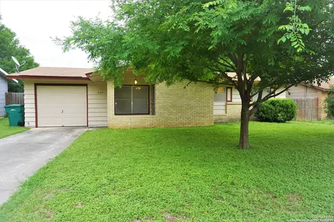 202 Brenda Dr, Converse, TX 78109