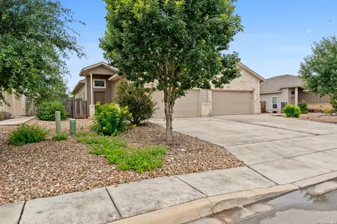 2213-2215 Avery Vlg, New Braunfels, TX 78130