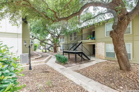100 Lorenz Rd #1110, San Antonio, TX 78209