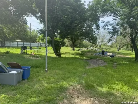 5695 Prairie Rd, Von Ormy, TX 78073 photo 4