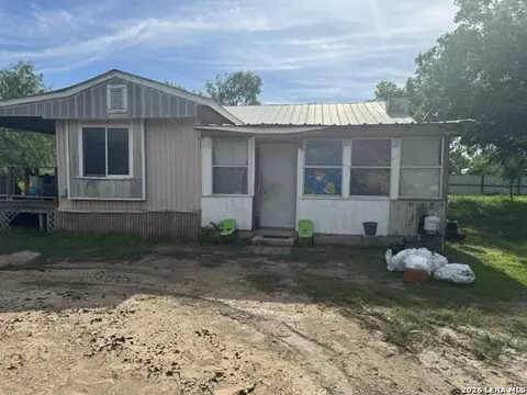 5695 Prairie Rd, Von Ormy, TX 78073 photo 2