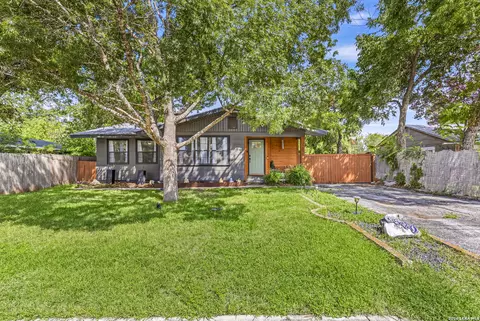 1520 W Bridge St, New Braunfels, TX 78130