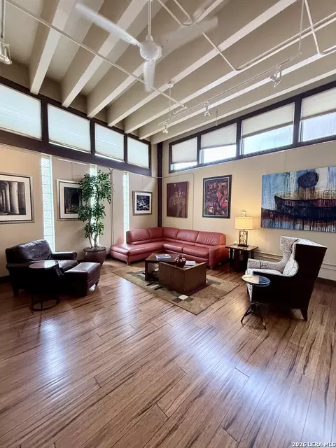 1339 S Flores #103, San Antonio, TX 78204