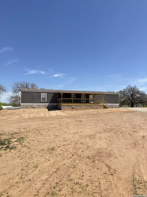 22214 Savannah, Von Ormy, TX 78073