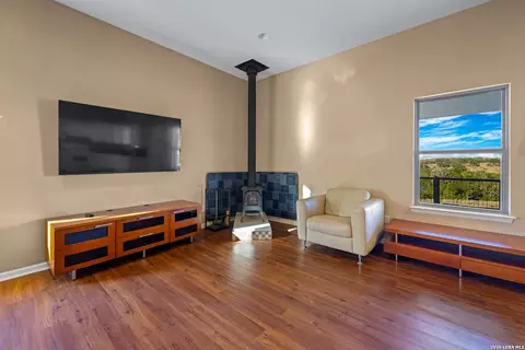 Living - 326 River Valley Rd, Ingram, TX 78025 photo 4 of 4