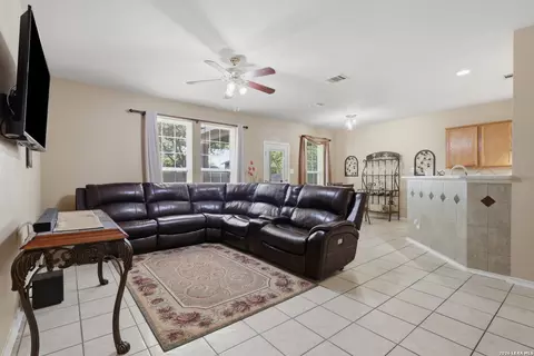 9946 Sable Arrow, San Antonio, TX 78251