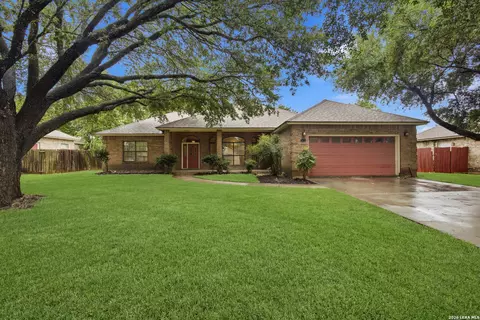 1073 Memorial Cir, New Braunfels, TX 78130