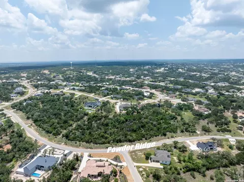 1227 Powder Ridge Rd, New Braunfels, TX 78132