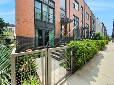 318 W Grayson St #101, San Antonio, TX 78212