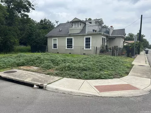 727 S Trinity St, San Antonio, TX 78207