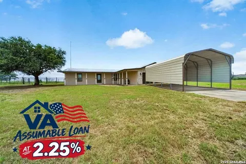 4044 W Fm 476, Poteet, TX 78065