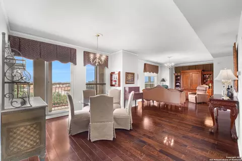 1 Towers Park Ln #711, San Antonio, TX 78209