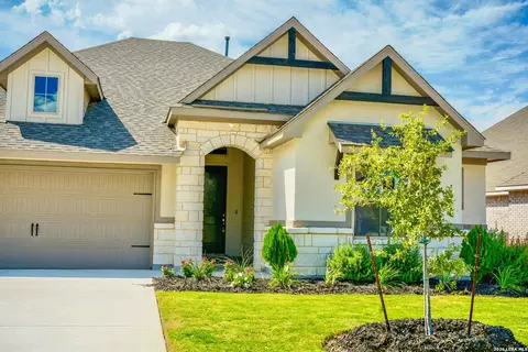 216 Fillmore Fls, Cibolo, TX 78108