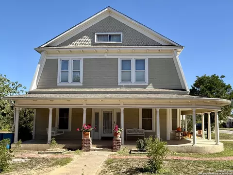 323 S 6th, Kenedy, TX 78119