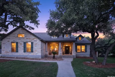 28111 George Obrien, San Antonio, TX 78260