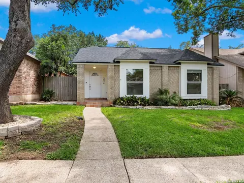 5934 Woodridge Cv, San Antonio, TX 78249