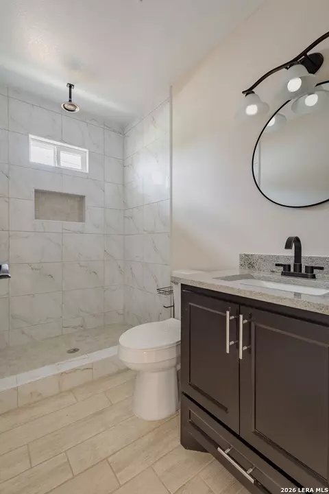Bath - 221 Dub Dr, Eagle Pass, TX 78852 photo 1 of 5