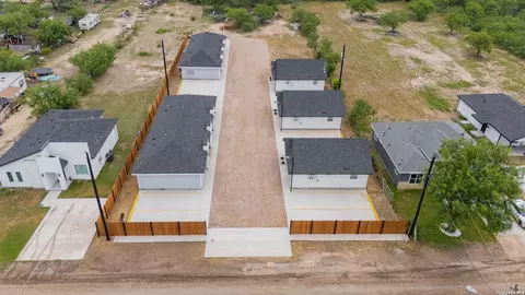 View/Area - 221 Dub Dr, Eagle Pass, TX 78852 photo 1 of 3