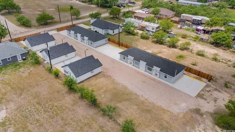 View/Area - 221 Dub Dr, Eagle Pass, TX 78852 photo 3 of 3
