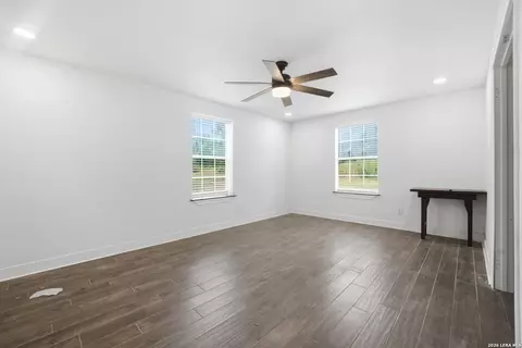 Other - 909 County Road 669, Devine, TX 78016 photo 7 of 9