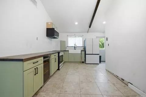 Other - 909 County Road 669, Devine, TX 78016 photo 9 of 9