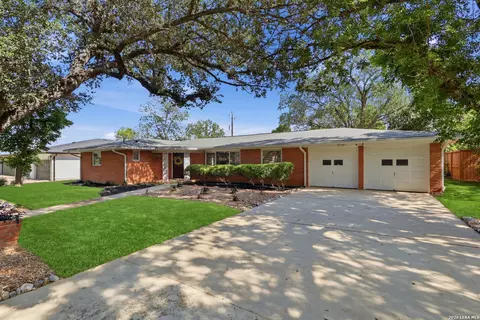 634 Rockhill Dr, San Antonio, TX 78209