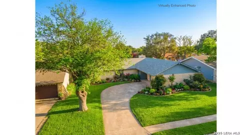5018 Las Campanas St, San Antonio, TX 78233