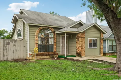 8724 Seven Seas, San Antonio, TX 78242