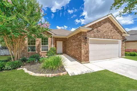 7610 Northmoon Ft, San Antonio, TX 78249