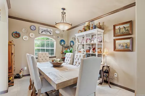 Dining - 612 Jack Nickolaus Dr, Devine, TX 78016 photo 1 of 2