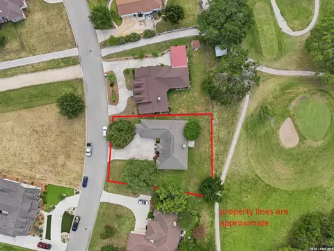 View/Area - 612 Jack Nickolaus Dr, Devine, TX 78016 photo 7 of 7