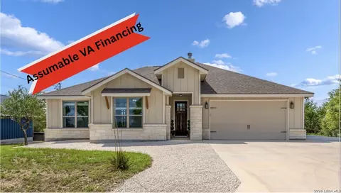 876 Primrose Path, Canyon Lake, TX 78133