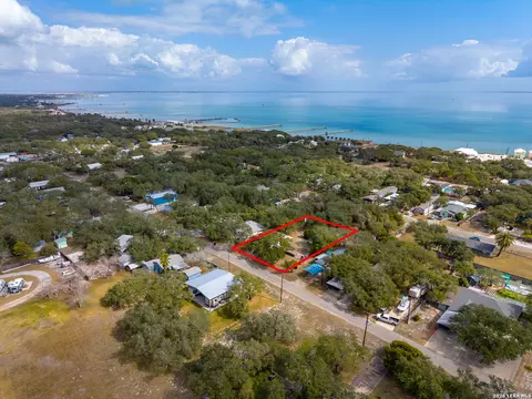 View/Area - 514 N 6th St, Fulton, TX 78358 photo 3 of 7